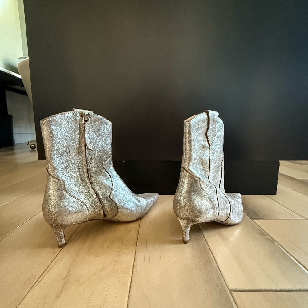 Seychelles Shimmering Silver Heeled Boots